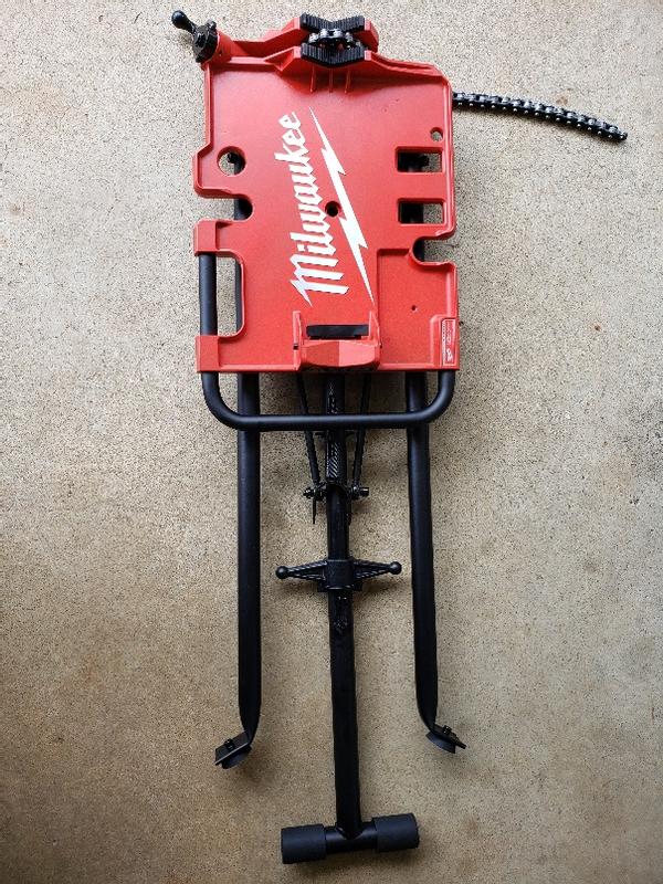 Milwaukee 1/8 in. to 6 in. Portable Leveling Tripod Chain Vise