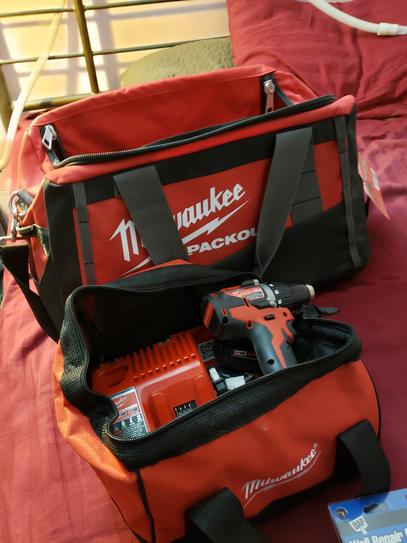 Milwaukee M18 18V Lithium-Ion Cordless Jump Starter w/ 1/2 in. Impact ...