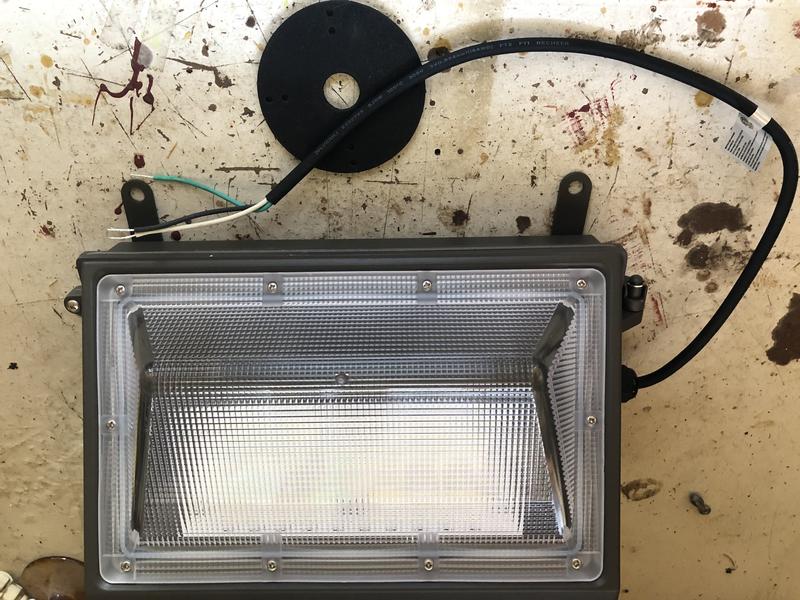 Pvilub 120W LED Wall Pack Light – 18000 Lumens, 5000K, Dusk-to-Dawn Photocell, Glass Lens, IP65 Waterproof, ETL Listed – Commercial/Industrial Outdoor Security Floodlight – 5-Year Warranty