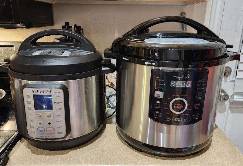 Have a question about MegaChef 12 Qt. Black and Silver