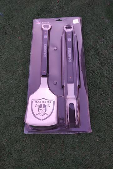 YouTheFan NFL Las Vegas Raiders Spirit Series 3-Piece BBQ Set 9027195 - The  Home Depot