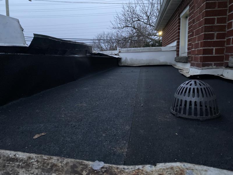Sous-toiture Minérale 36 Po X 50 Pi – 150 Pi², Noir, Autoadhésif Et Clouable, Classe A