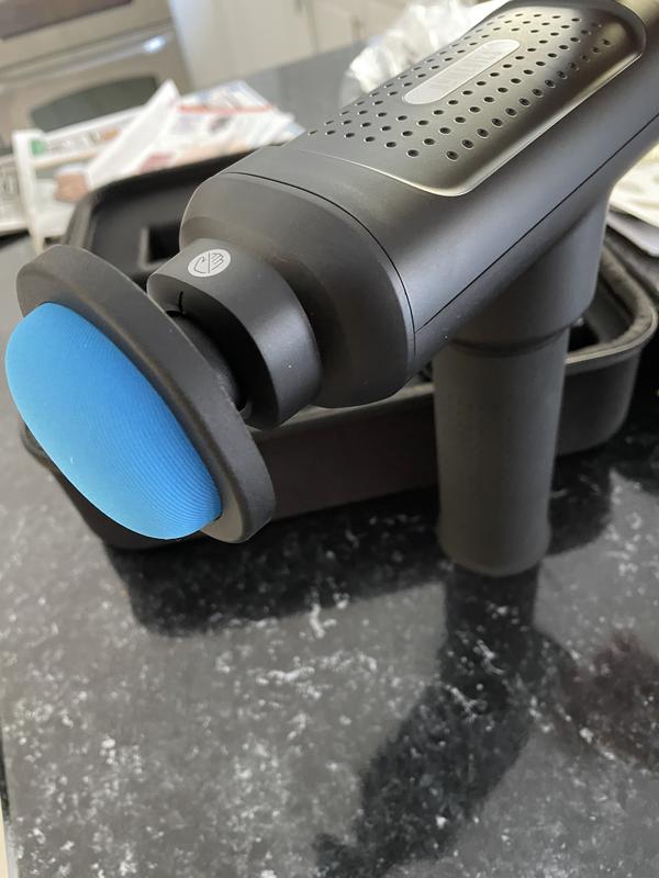 Gun with cool gel accessory