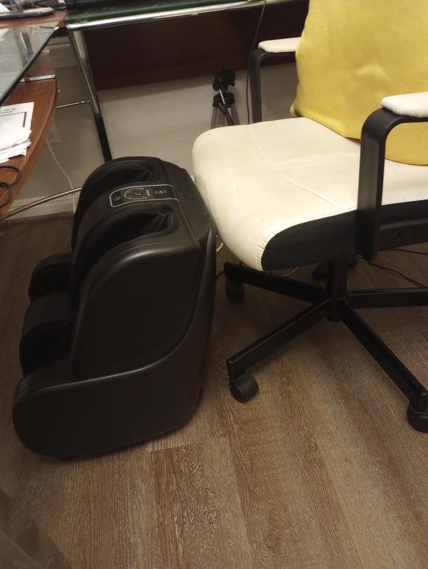 Relaxing feet/leg machine