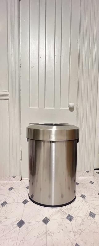 Customer carousel item 11.