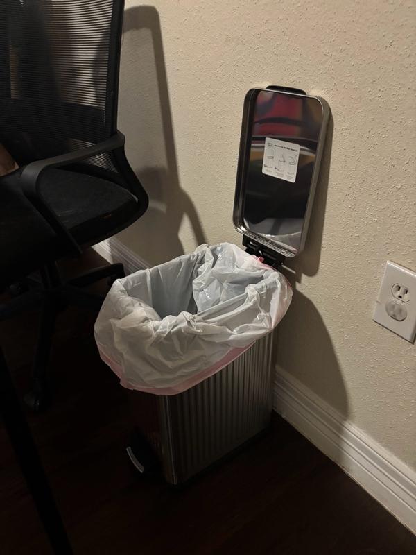 Customer carousel item 6.