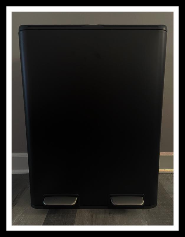 Customer carousel item 9.