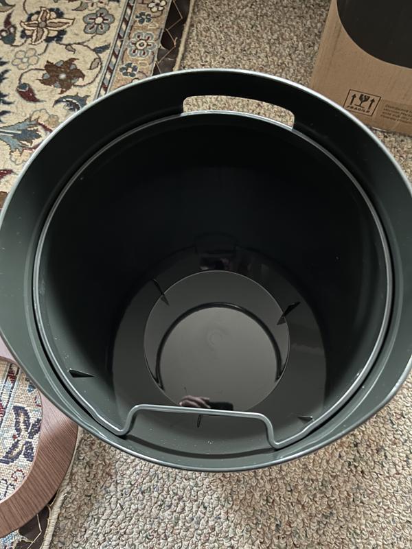 Showing ring for trash bag