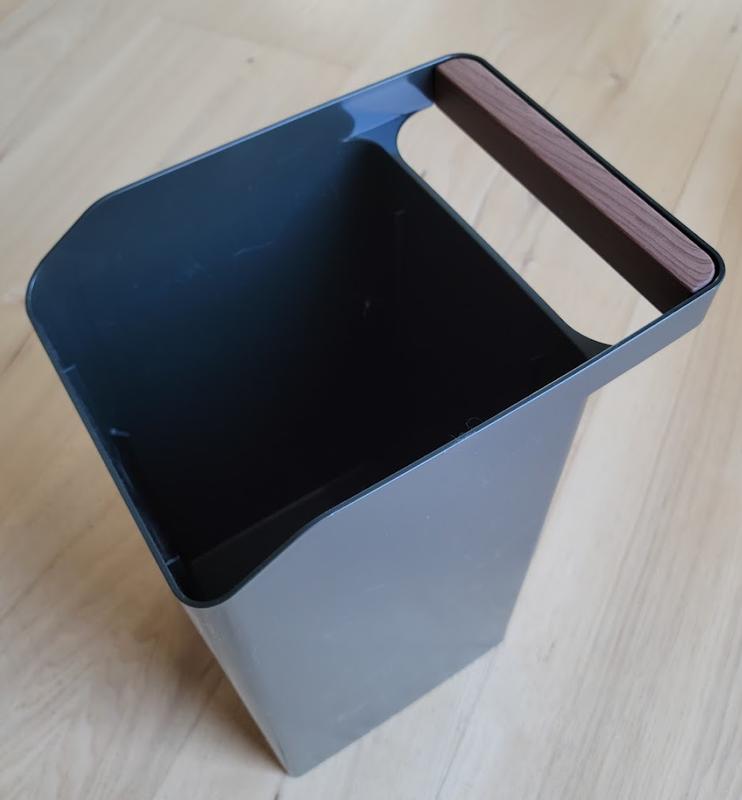 Customer carousel item 3.