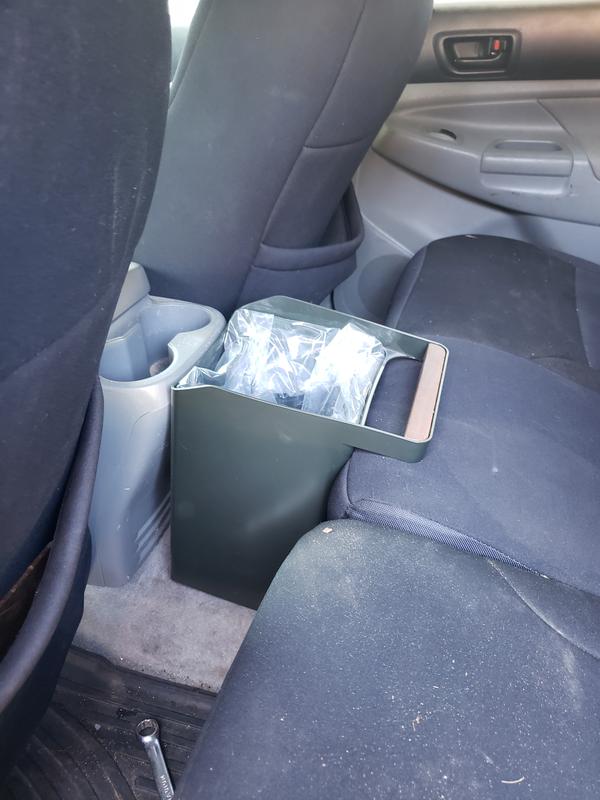 My convenient little trash can