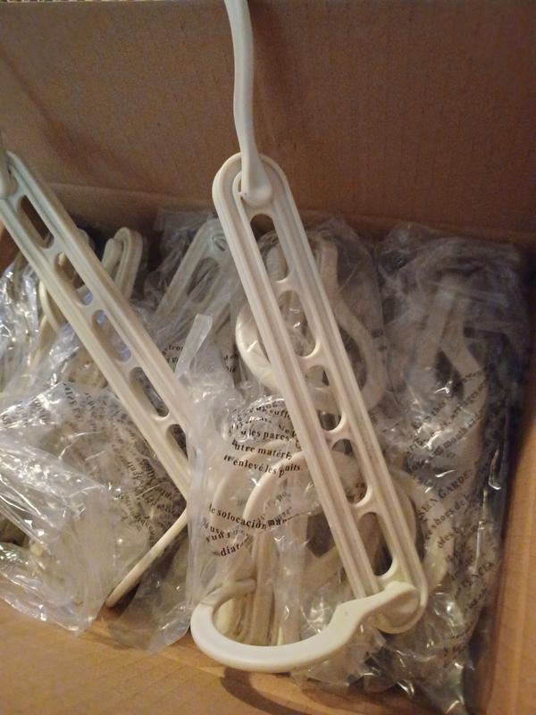 Honey Can Do Cascading Collapsible Plastic Hangers, 20 Pack - White