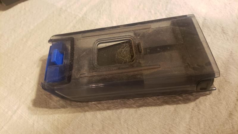 Trap door that gets stuck with dirt