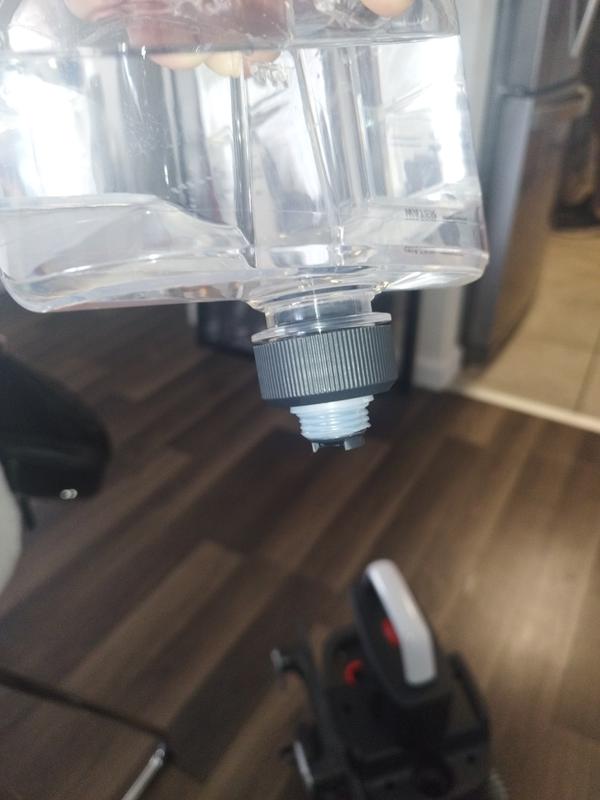 The tank is charged without leaking