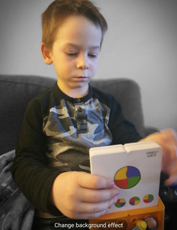 Able to play alone or with a partner.