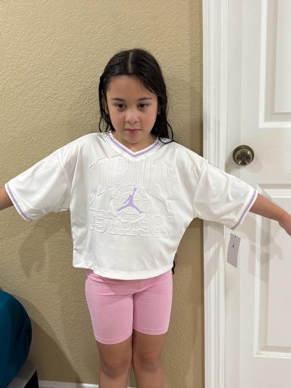 Customer photo for "Excellent piece of clothing, easy to match with different outfits and made with high quality!"