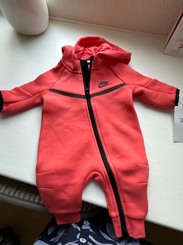 Review Thumbnail Image 0 350975834