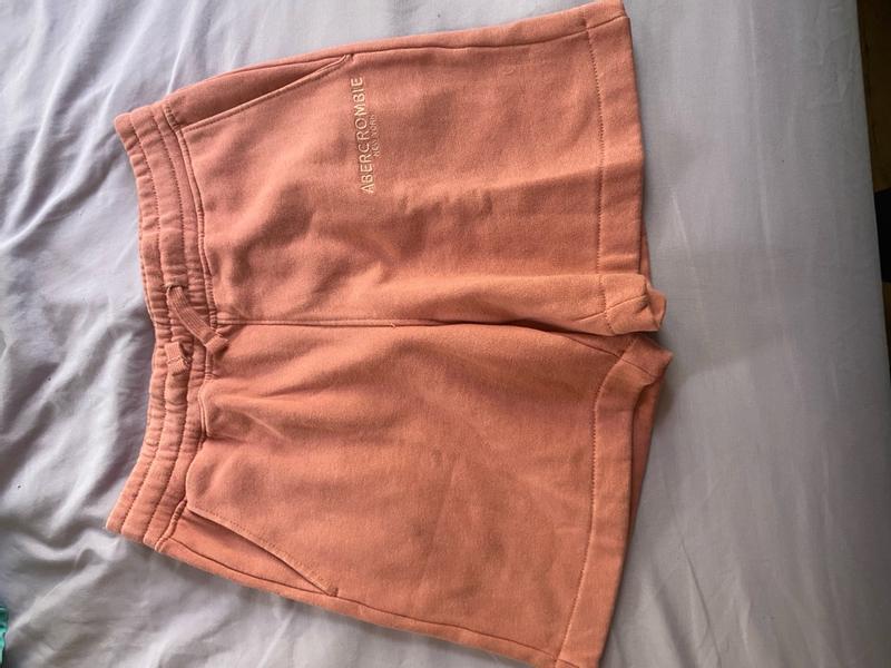 Review Thumbnail Image 0 383015538