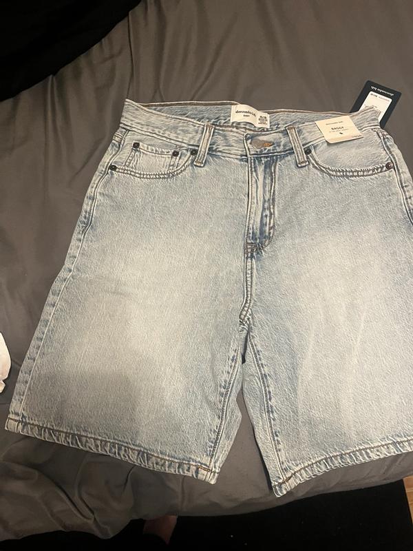 Review Thumbnail Image 0 384841689