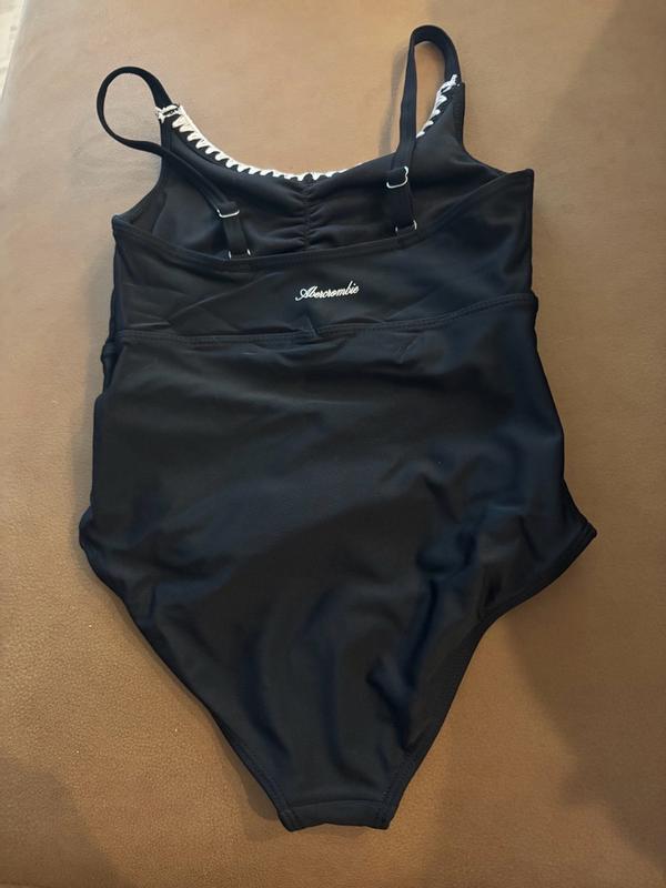 Customer carousel item 11.