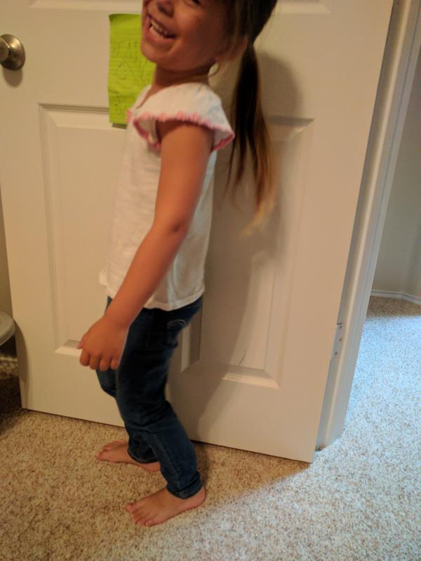 Side view, Levi's Leggings