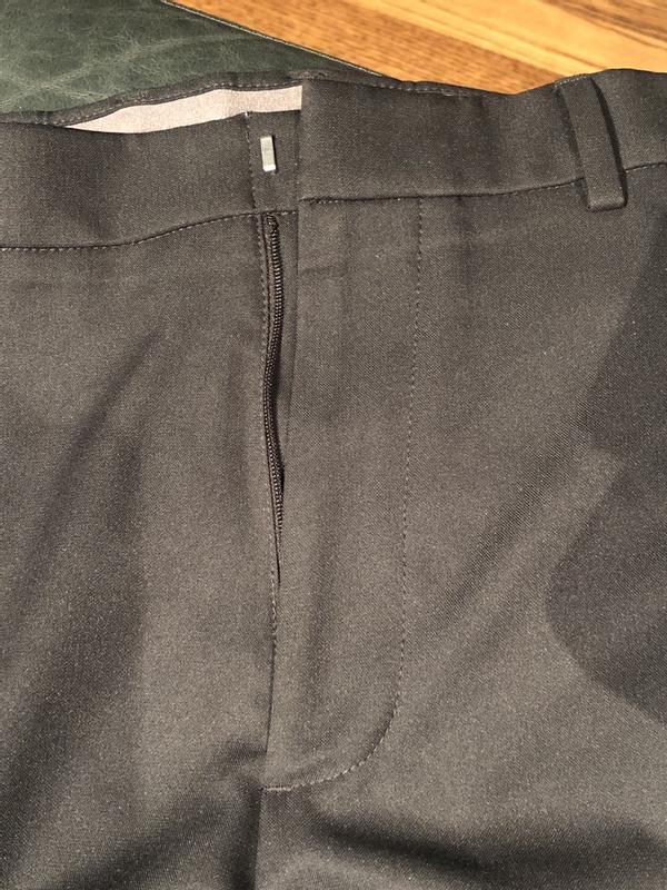 Nicely styled Flat front pants, but cheap zipper