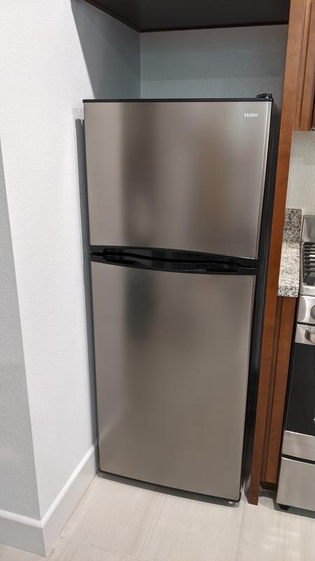 HA10TG21SS Haier 9.8 Cu. Ft. Top Freezer Refrigerator STAINLESS