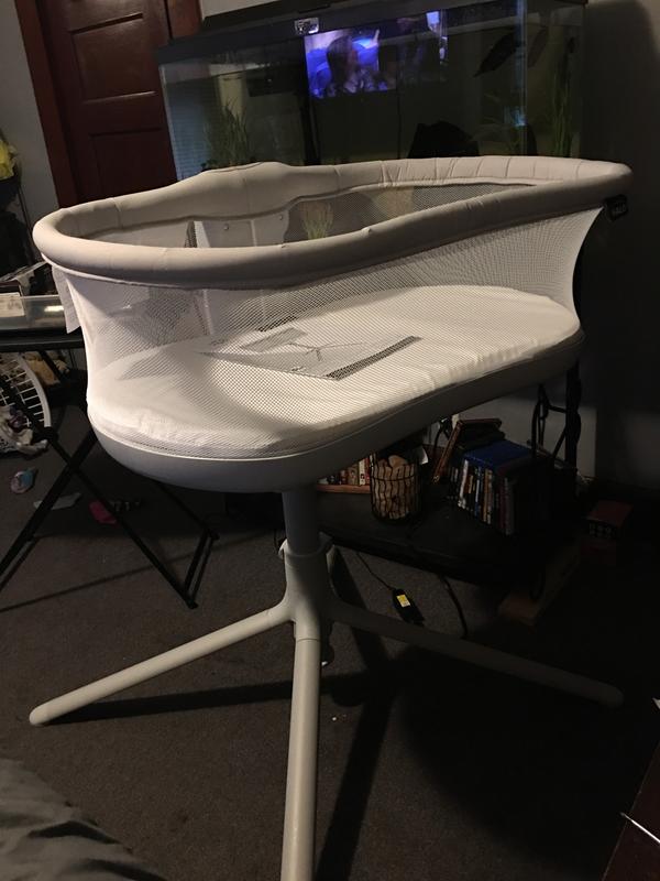 HALO Bassinest Swivel Sleeper Essentia Series Nautical Net Bed Bath