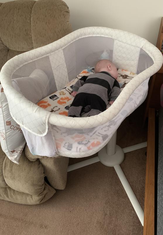 HALO Bassinest Swivel Sleeper Essentia Series Nautical Net Bed Bath