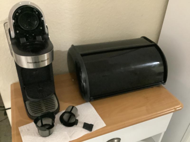 Easy clean coffee basket.