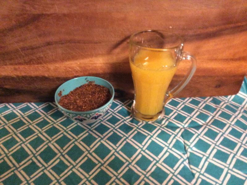 Dehydrated tomato powder and Mango smoothie.