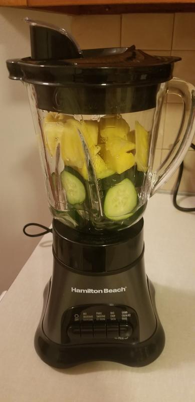 Hamilton Beach Wave Crusher Blender with 20 oz. Travel Jar