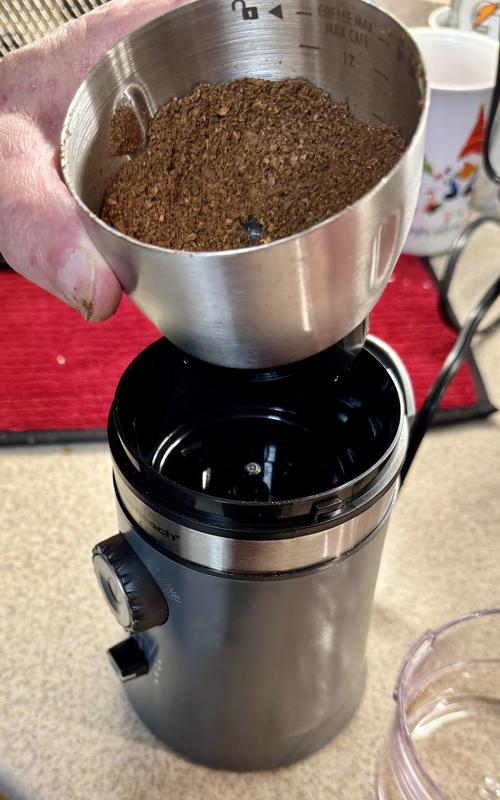 Removable cup is easy to empty and clean