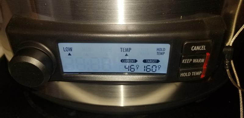 A close up of the control panel.  The temperature probe is easy to use, just plug it in, push into your meat and set the target.