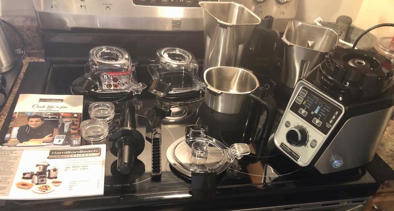 out of box photo with several sizes of jars and lids included for many different kitchen functions