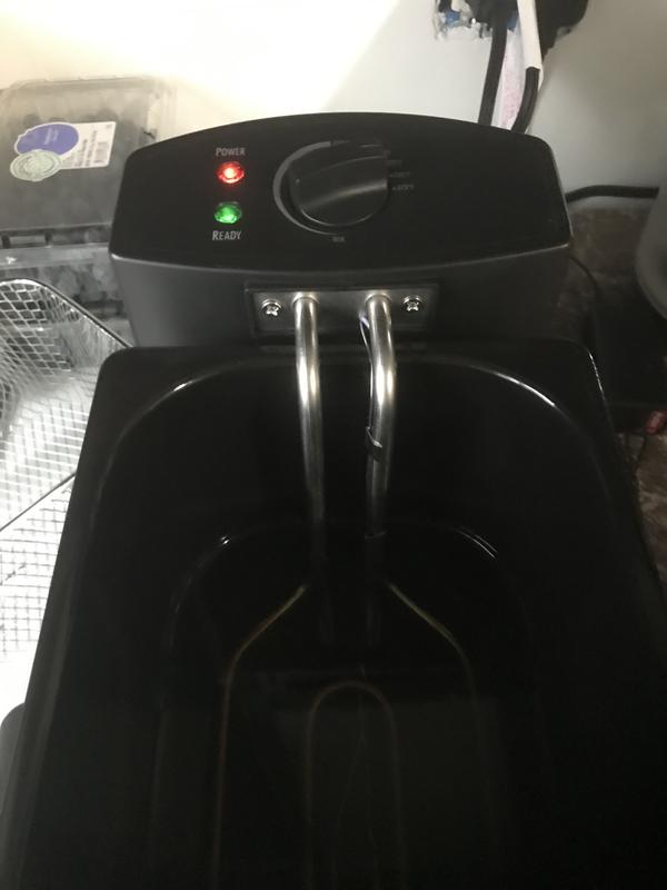 There’s a line inside that shows oil level