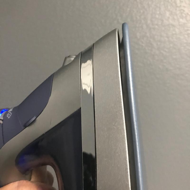 Gap for ironing buttons