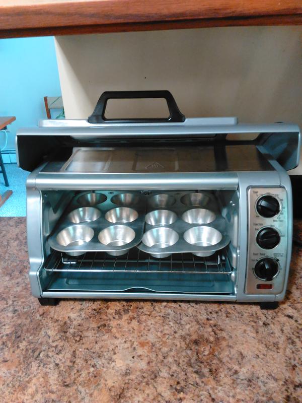 12 cupcakes inside at same time