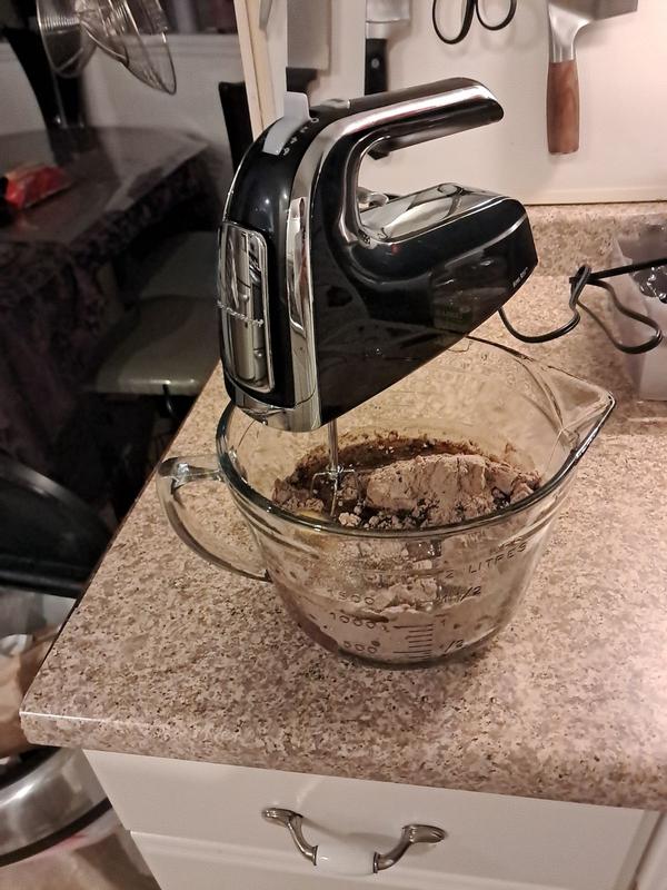 Hamilton Beach 6-Speed Black Hand Mixer with Snap-On Case 62620