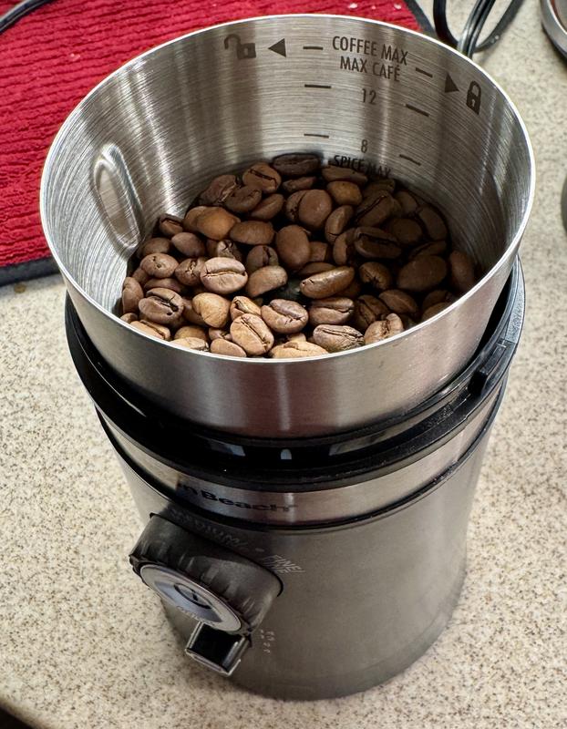 Clear markings in the cup