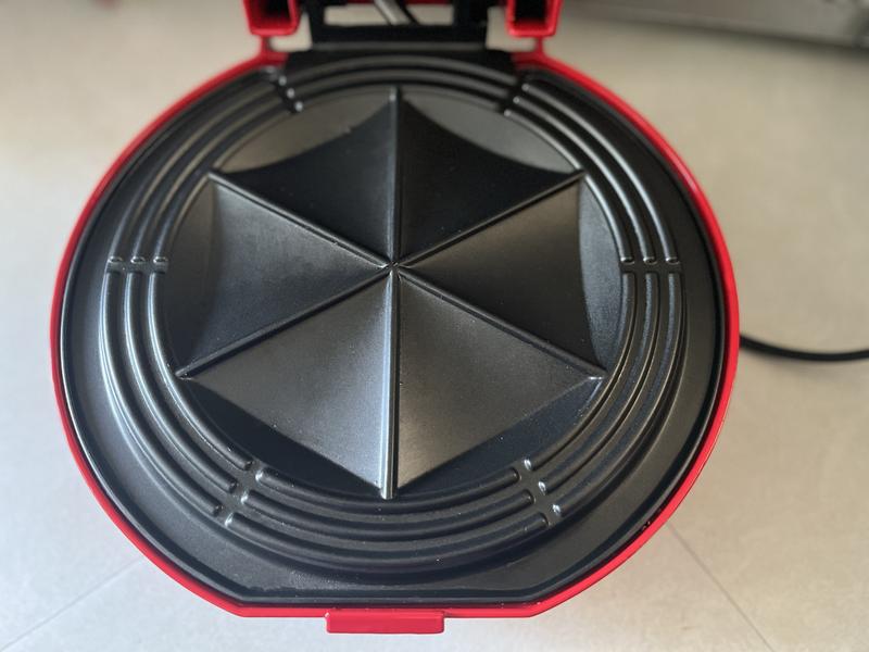 The inside after wiping down with a paper towel (it’s so easy to clean!)