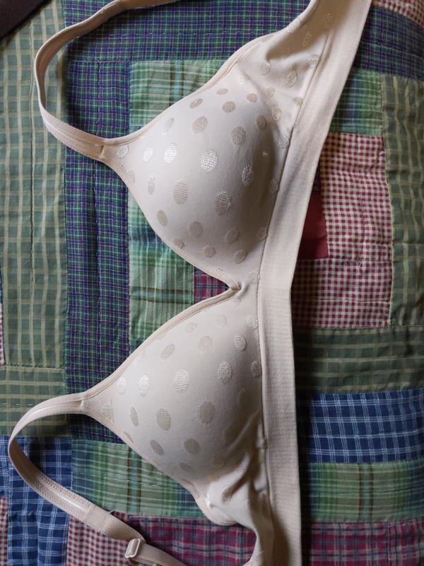 I got this bra in three different colors. This is the nude version