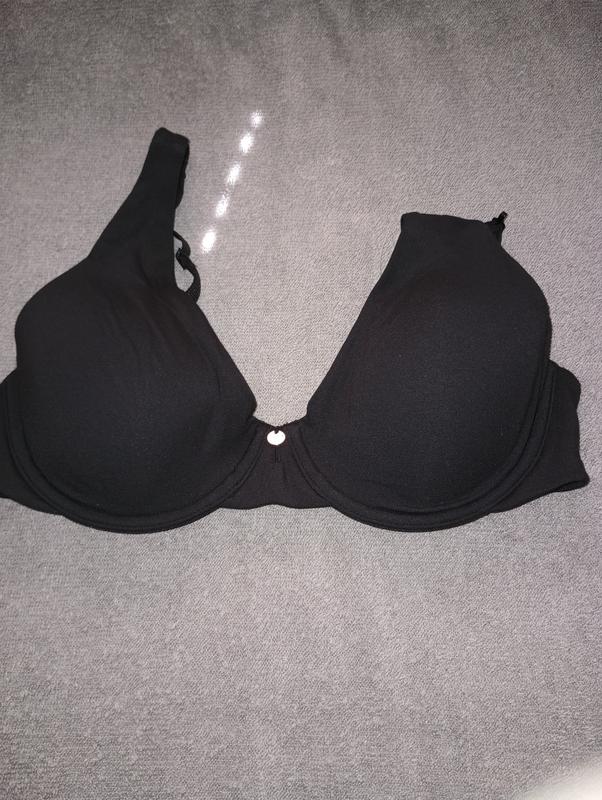 A closer picture of the bra.