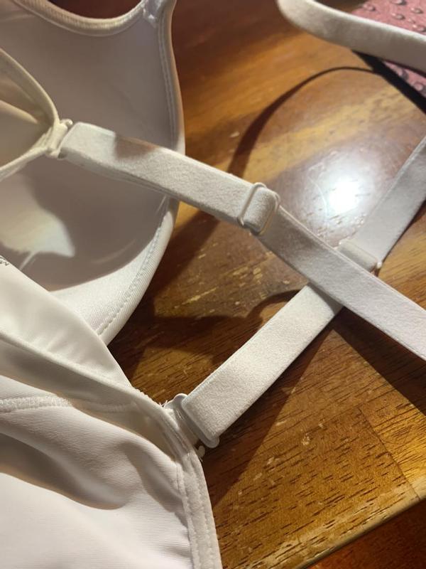 Straps may be disconnected, crisscrossed, and reconnected for customized fit.