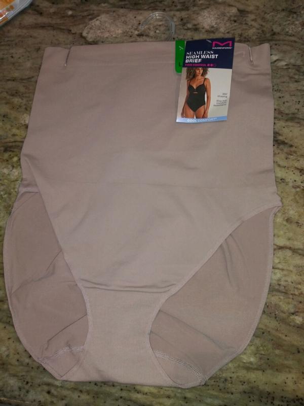 Customer carousel item 12.