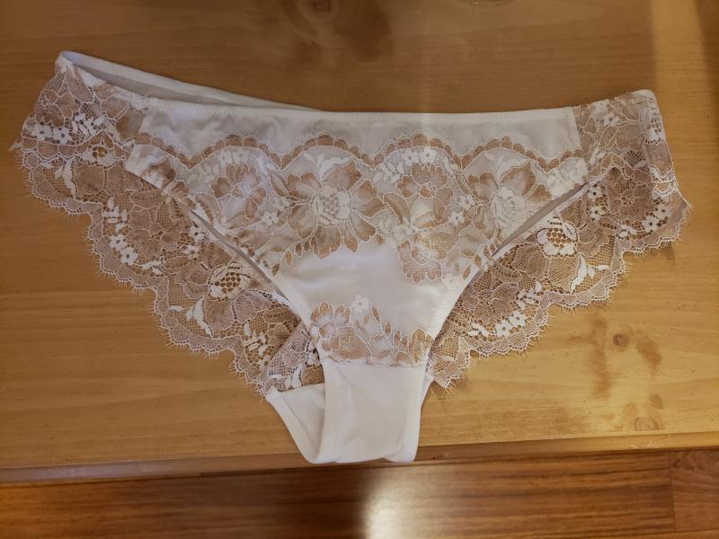 Front, White w/ Gold