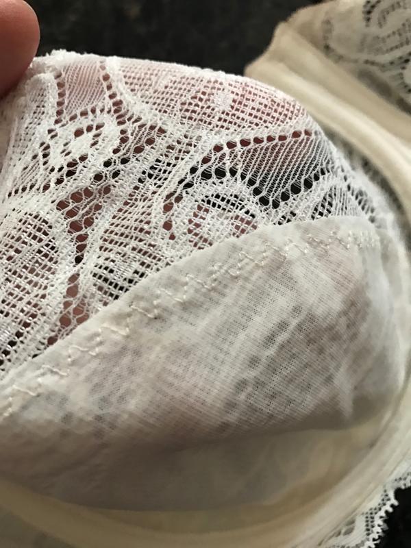 No bulky seam across the cup