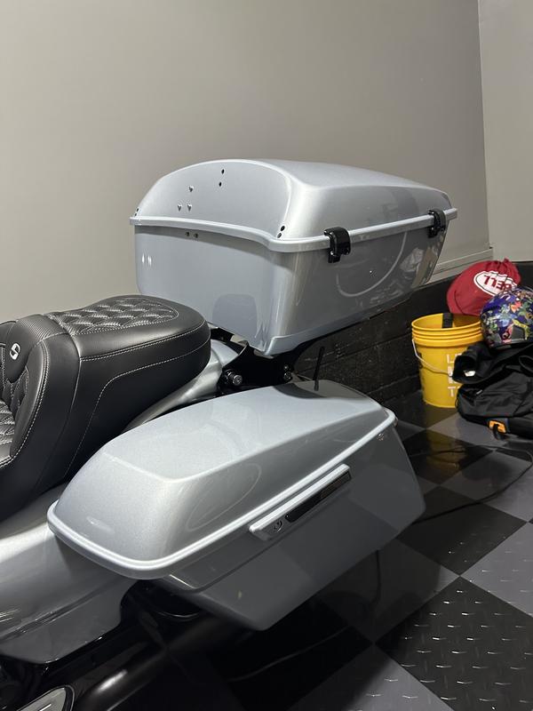 King Tour-Pak Luggage - Atlas Silver Metallic 53000775EWZ King Tour-Pak Luggage - Atlas Silver Metallic 53000775EWZ