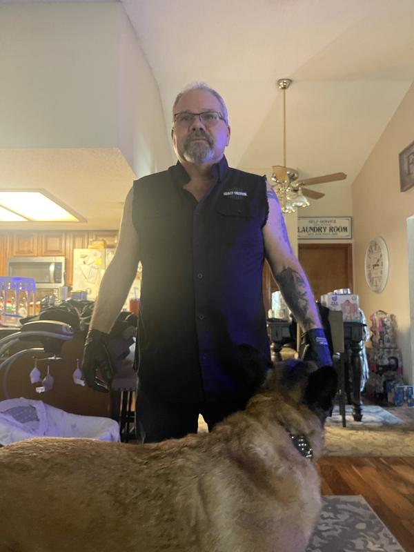 Great sleeveless shirt