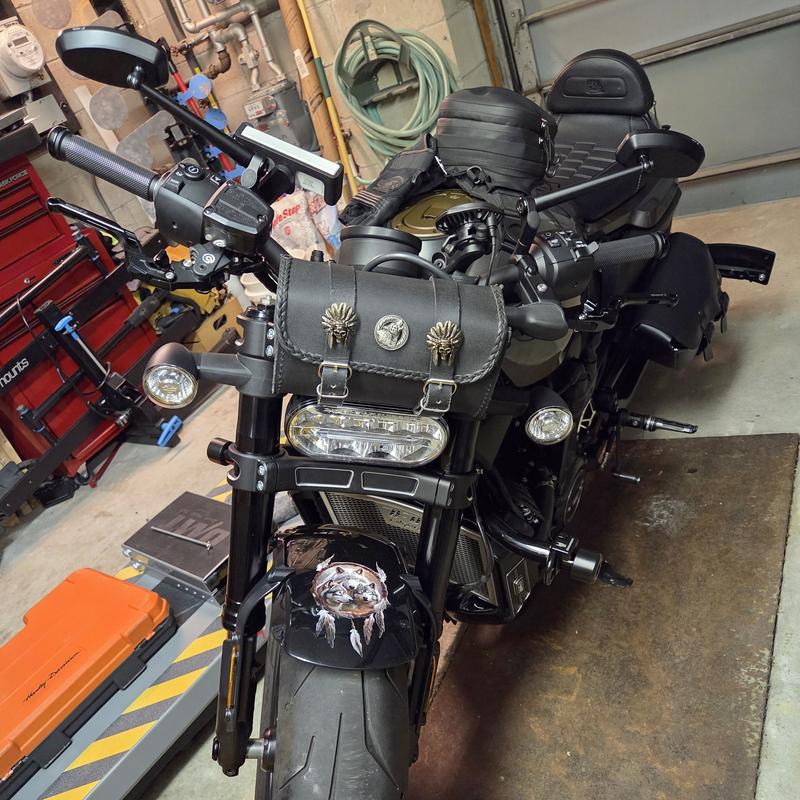 Flat-Out Bar 49000255 | Harley-Davidson USA