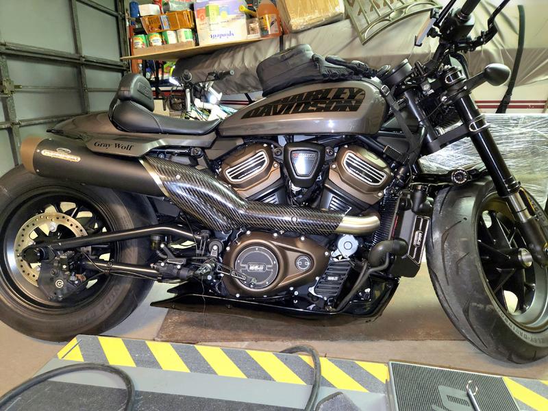Flat-Out Bar 49000255 | Harley-Davidson USA